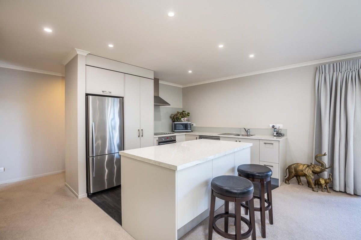 38 Fernbrook Drive, Hurworth, New Plymouth - Carousel 2