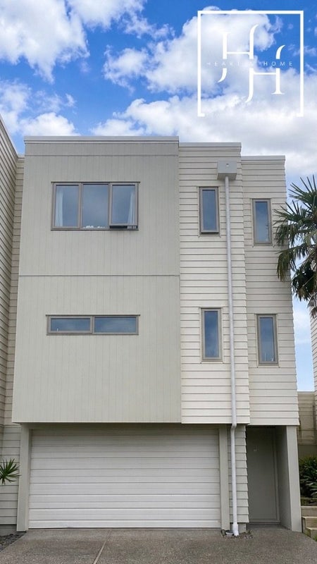 49/21 Hunters Park Drive, Three Kings, Auckland - Carousel 19