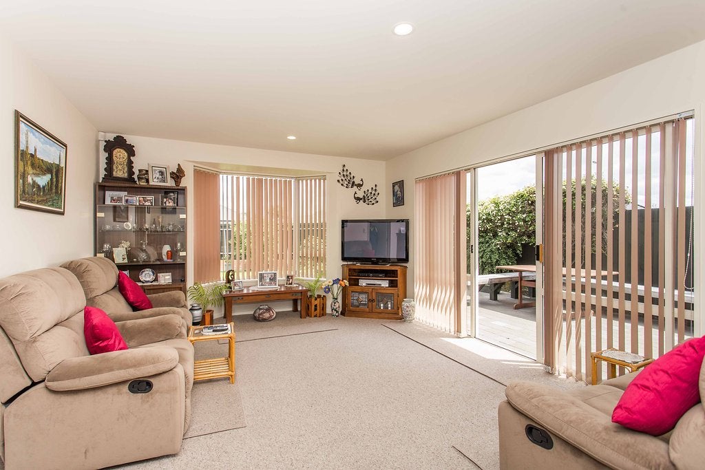 2 Noosa Place, North New Brighton, Christchurch - Carousel 2
