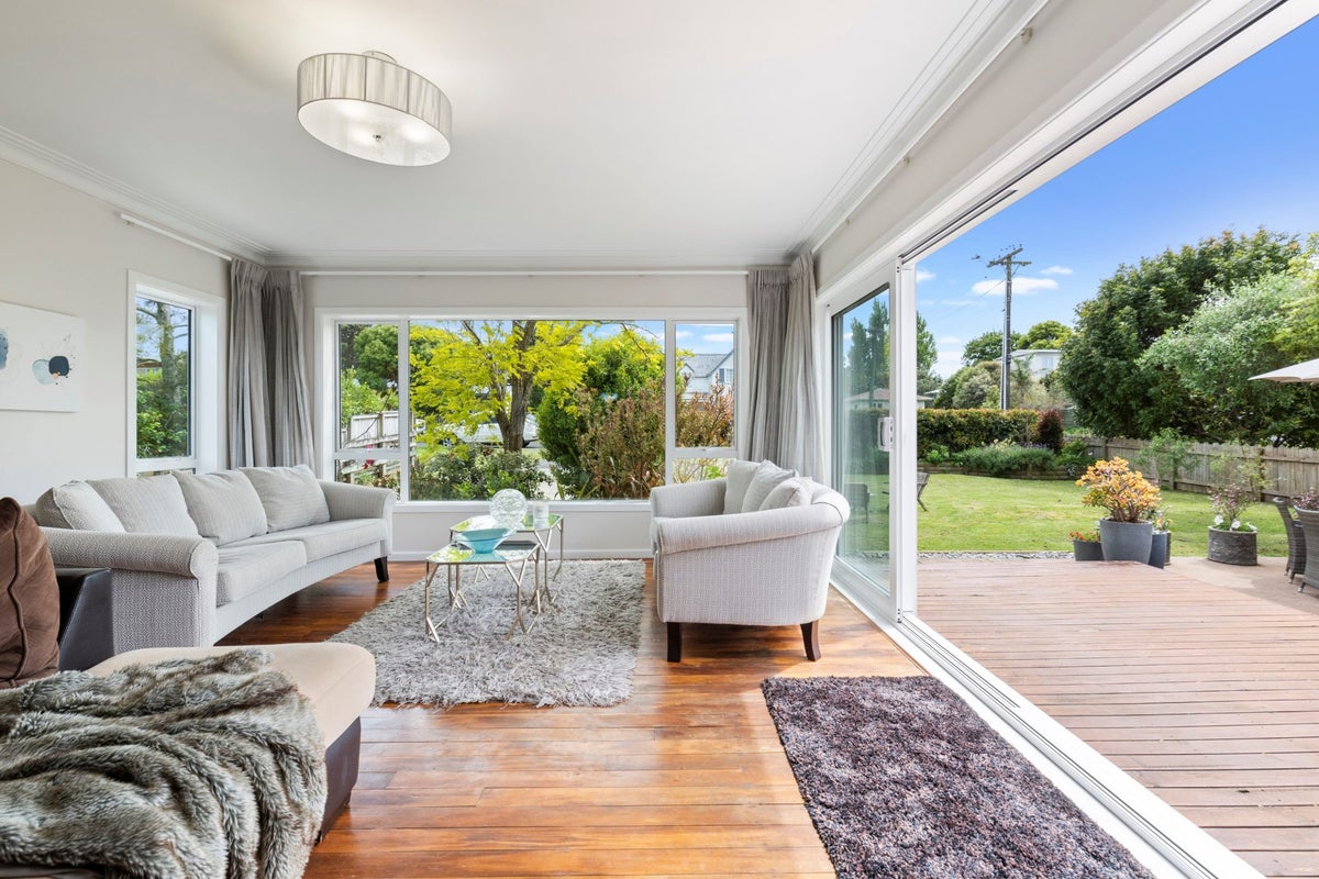 23 Third View Avenue, Beachlands, Auckland - Carousel 2