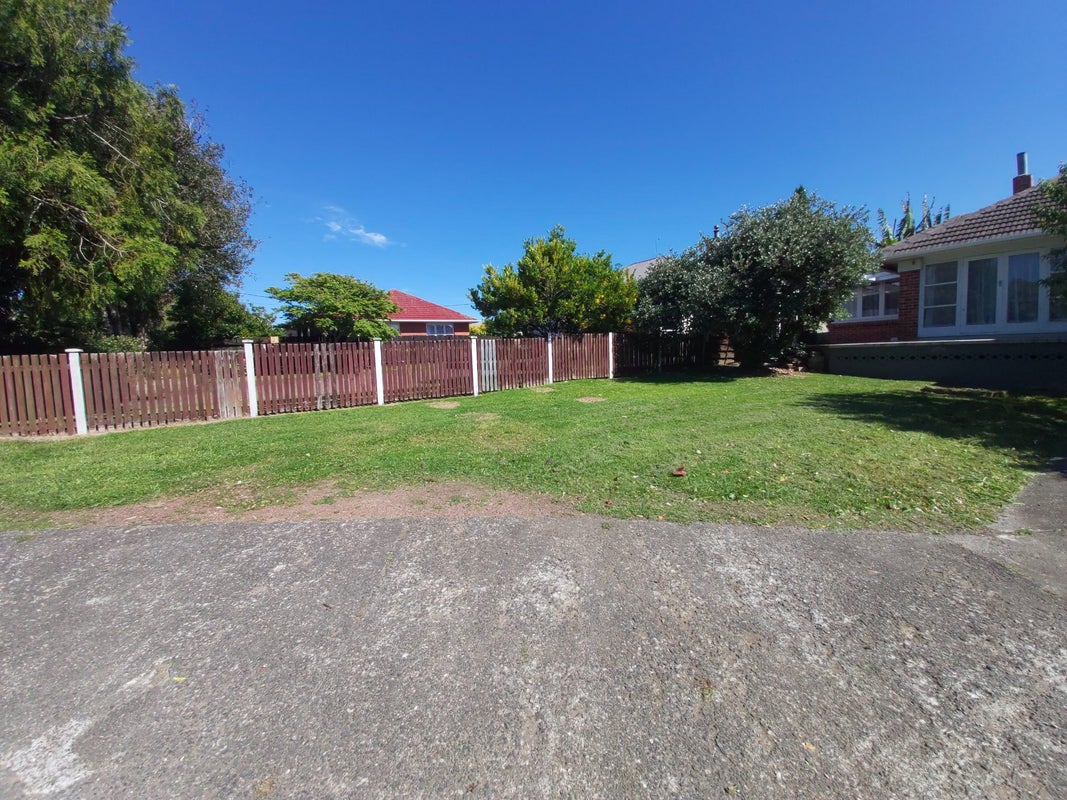 80A Swanson Road, Henderson, Auckland - Carousel 1