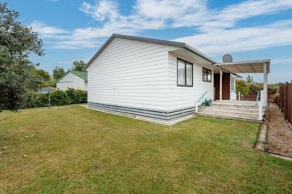59B Dominion Road, Nawton, Hamilton - Carousel 13