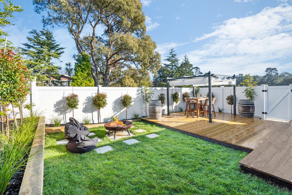 1/9 Paruru Avenue, Northcote, Auckland - Carousel 1