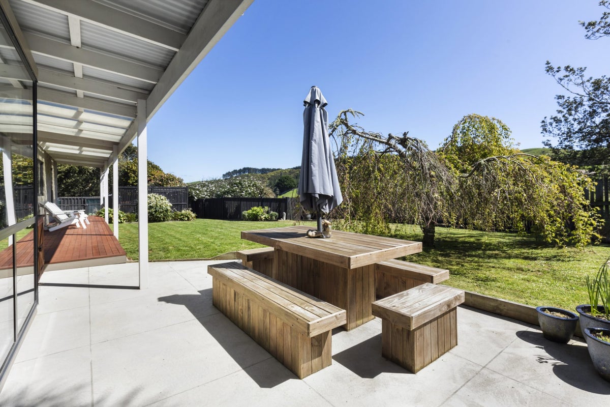 30 Takarau Gorge Road, Ohariu, Wellington - Carousel 1