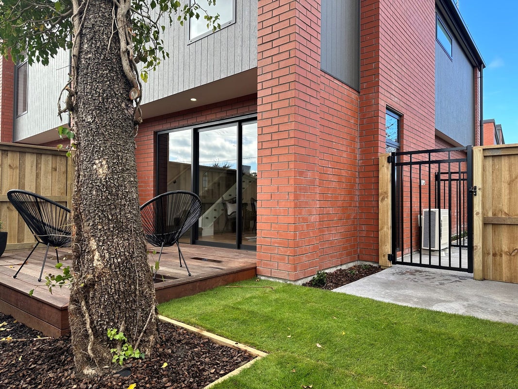 1/206 Geraldine Street, Edgeware, Christchurch - Carousel 1