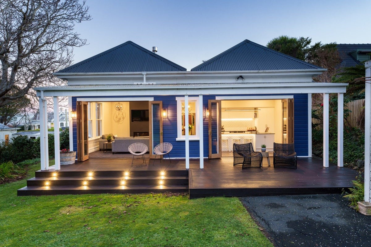 19 Bellevue Street, Belleknowes, Dunedin - Carousel 2