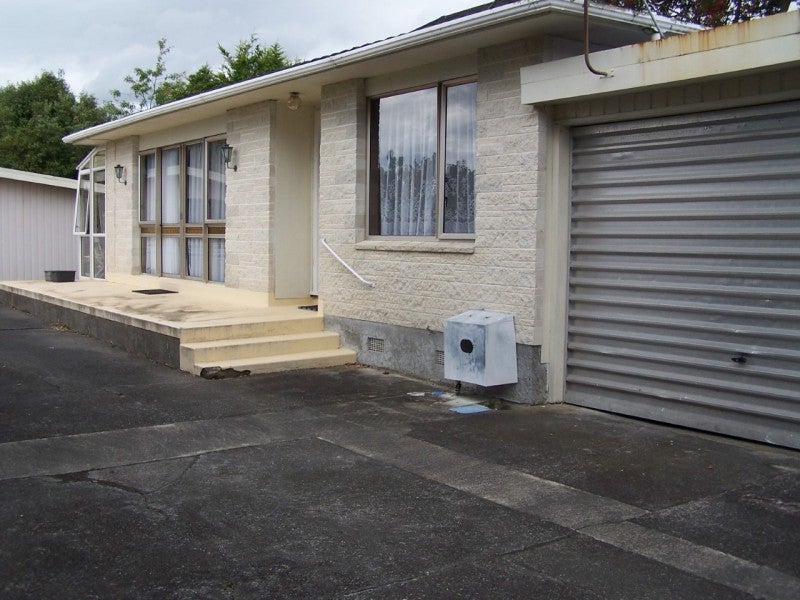 12 Brandon Street, Otaki, Otaki - Carousel 2