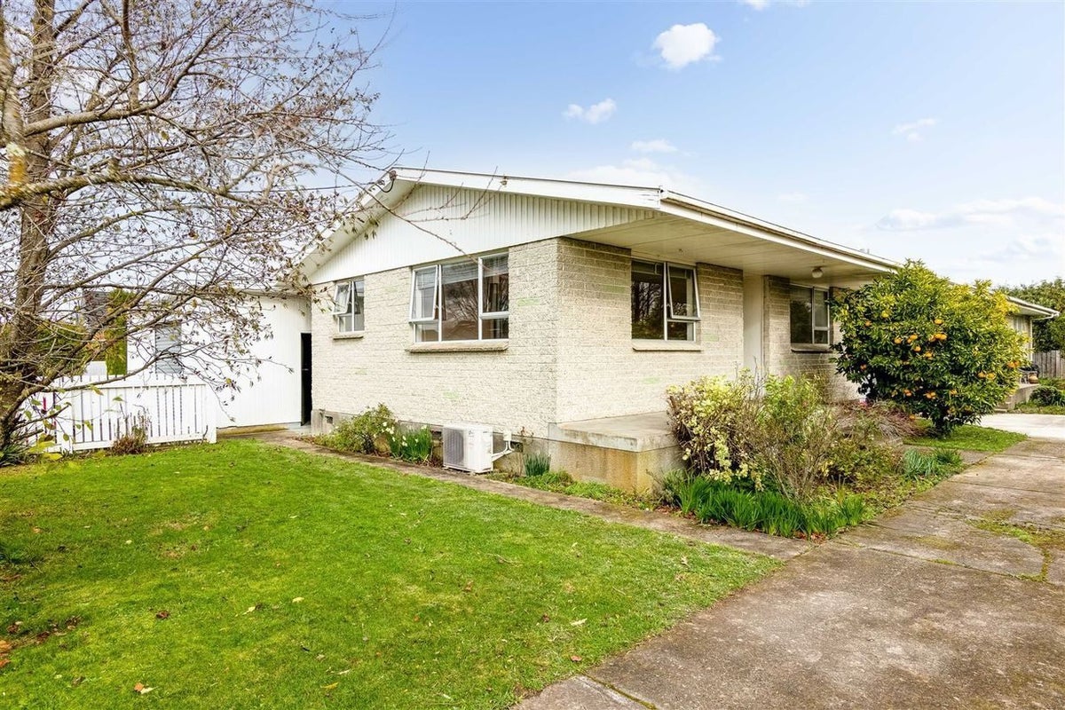 2/25 Upper Plain Road, Masterton, Masterton - Carousel 1