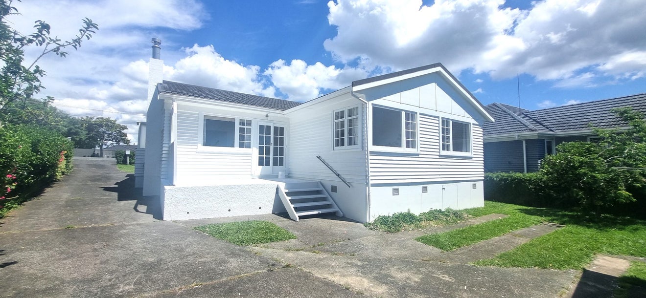 208 West Tamaki Road, Glen Innes, Auckland - Carousel 1