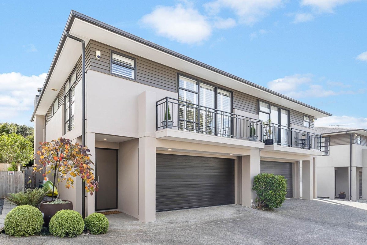 74B Ireland Road, Mount Wellington, Auckland - Carousel 1