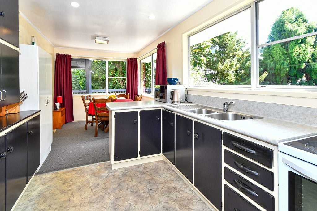 51 Mack Place, Red Hill, Papakura - Carousel 2