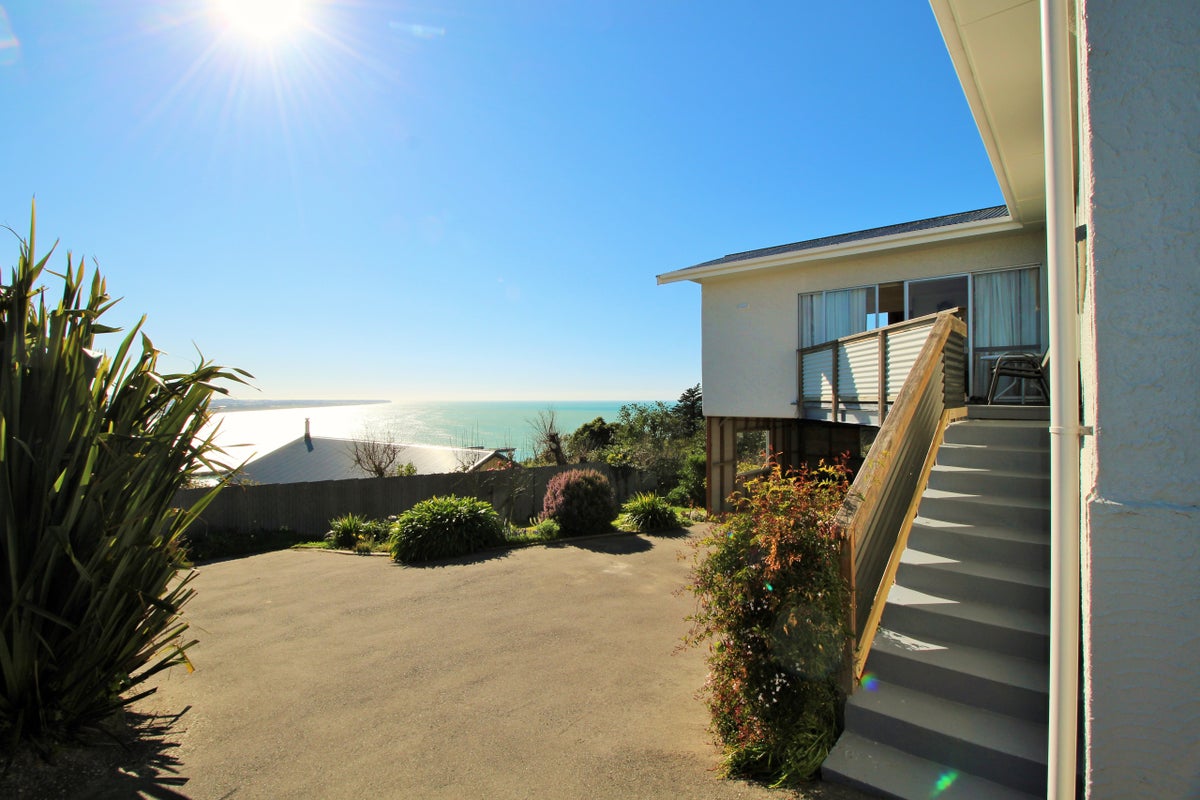 8A Tamar Street, South Hill, Oamaru - Carousel 2