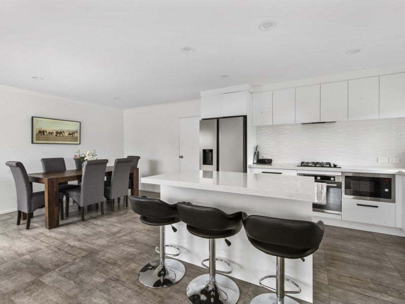 14 Lisa Place, Brookfield, Tauranga - Carousel 2