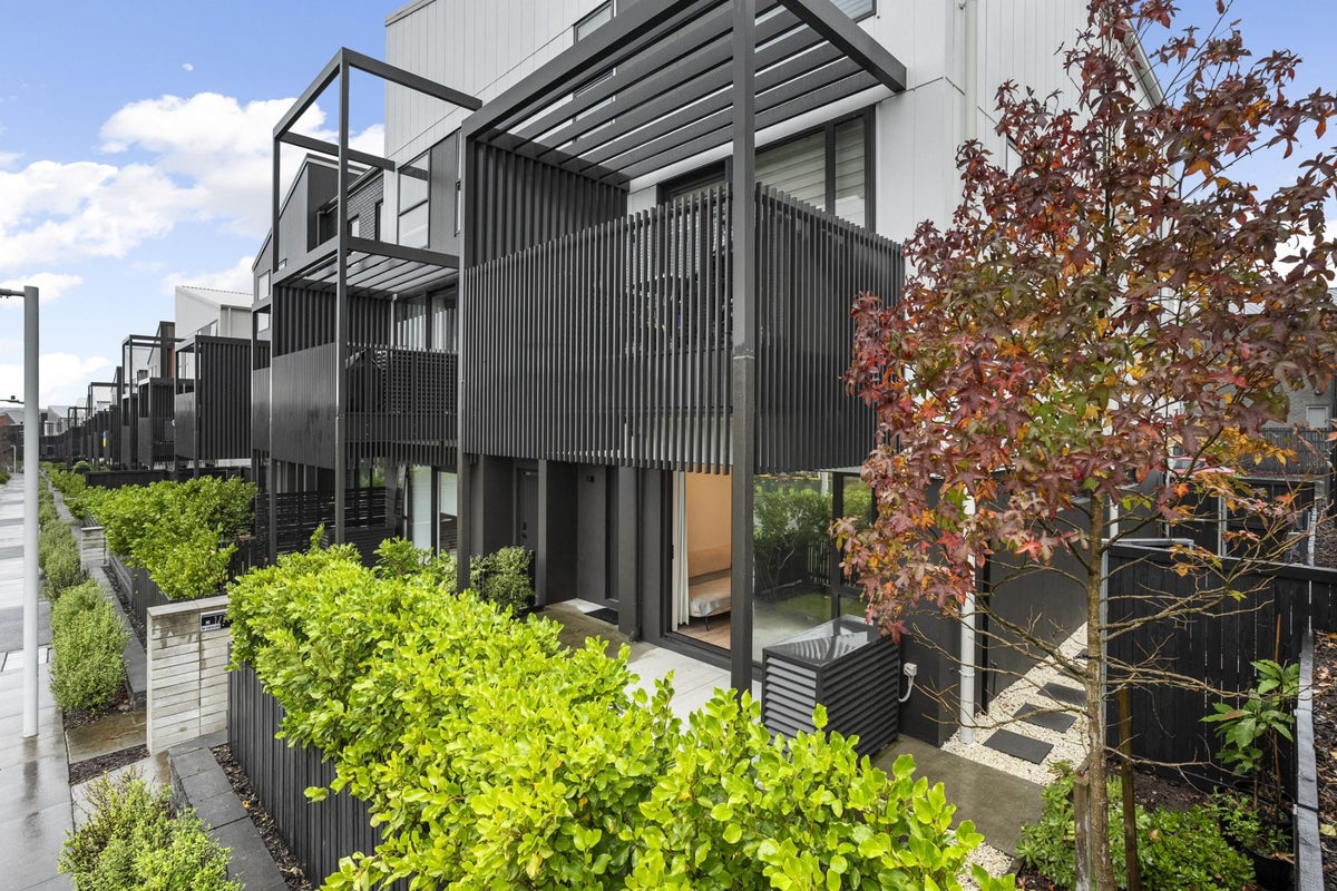 1/71 Hobsonville Point Road, Hobsonville, Waitakere City, Auckland - Carousel 1