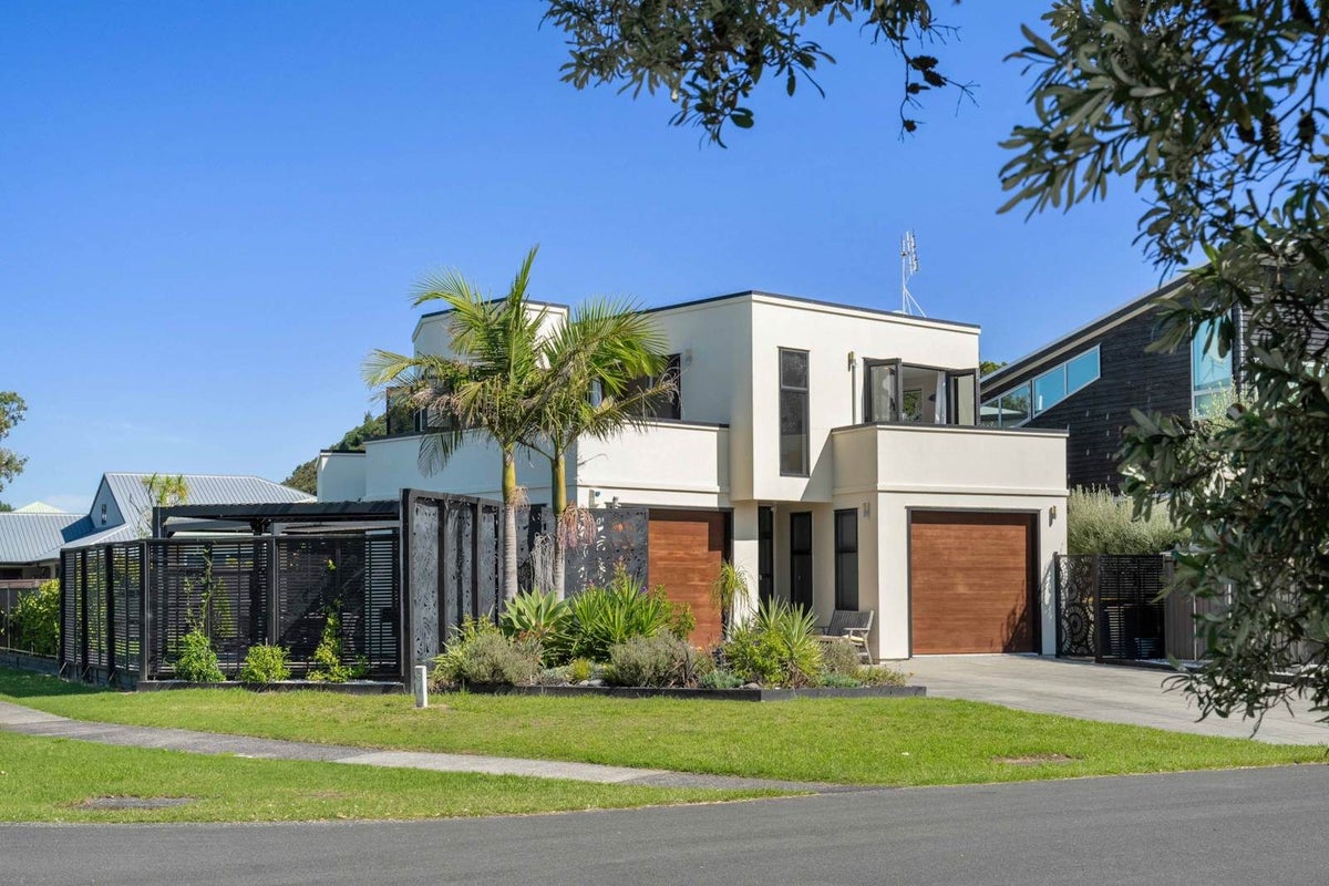 18 Bowentown Boulevard, Bowentown, Katikati - Carousel 2