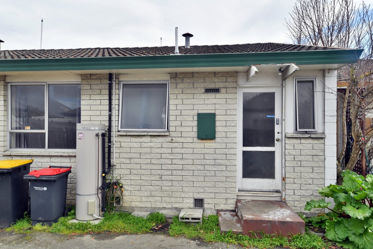 6/83 Brougham Street, Addington, Christchurch - Carousel 1
