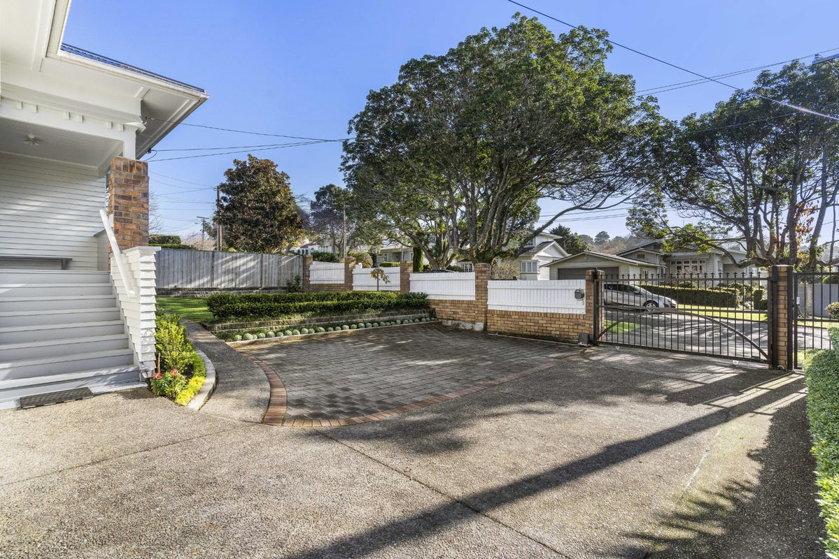 2 Gorrie Avenue, Epsom, Auckland - Carousel 19
