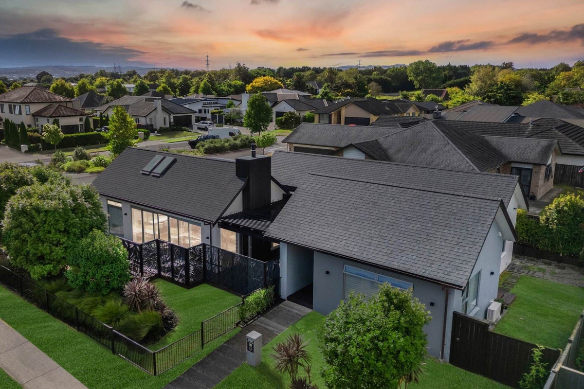 44 Capriana Drive, Karaka, Papakura - Carousel 1