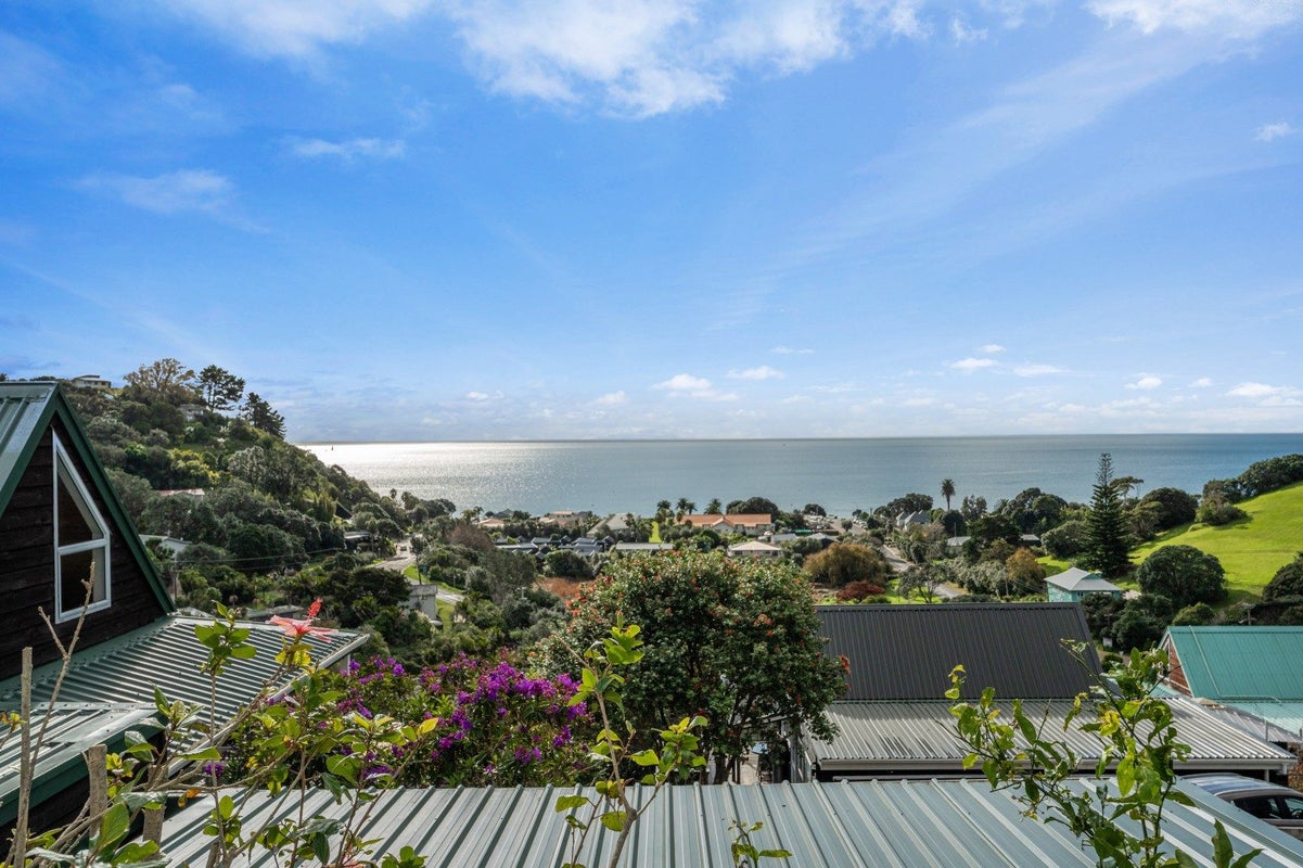 5/8 Victoria Road North, Waiheke Island, Auckland - Carousel 2