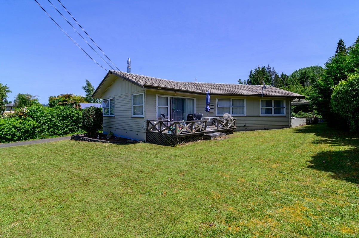 5 Alison Street, Mangakakahi, Rotorua - Carousel 1