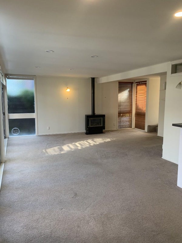 2 Christensen Place, Forrest Hill, Auckland - Carousel 2