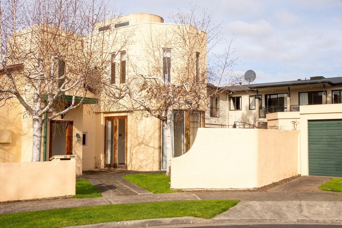 5A Clouston Gardens, Springlands, Blenheim - Carousel 1