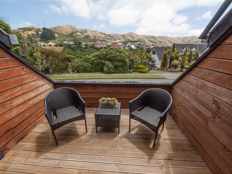20 Lakewood Avenue, Churton Park, Wellington - Carousel 22