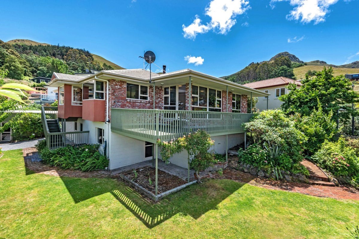 9 Mariners Cove, Cass Bay, Lyttelton - Carousel 2