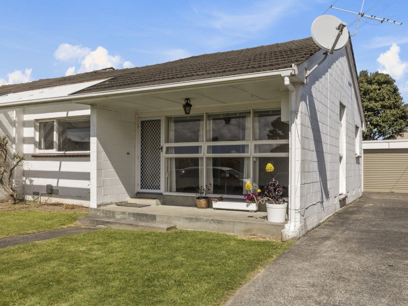 1/16 Amberley Grove, Hutt Central, Lower Hutt - Carousel 2