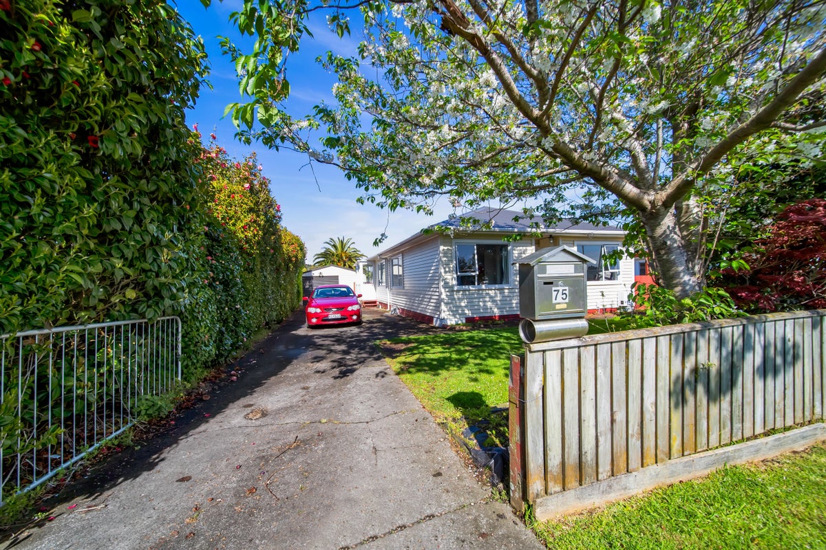 75 Blake Street, Waitara, Waitara - Carousel 23