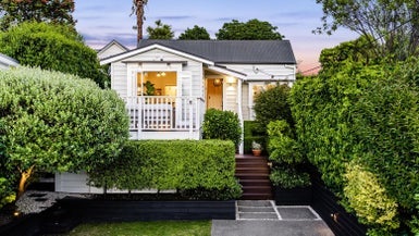 18 Commercial Road, Grey Lynn, Auckland - Carousel 1