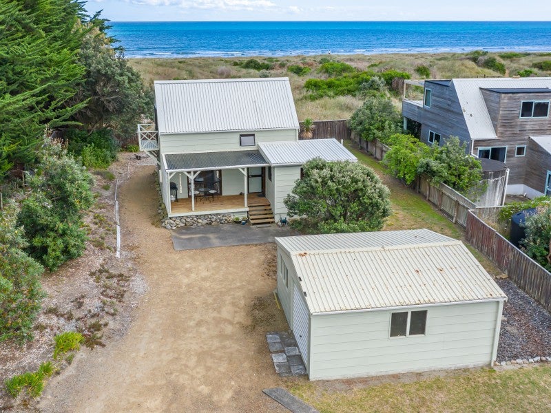 5 Rua Avenue, Waitarere Beach, Levin - Carousel 1