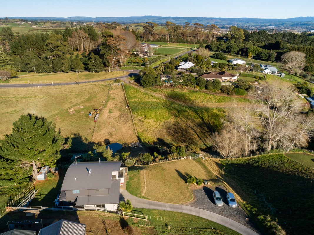 312 WAITAHA ROAD SOUTH, Welcome Bay, Tauranga - Carousel 2