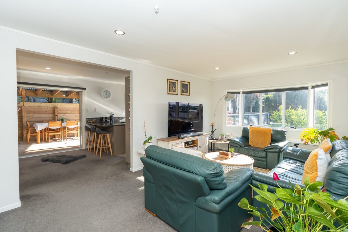 145 Dinsdale Road, Dinsdale, Hamilton - Carousel 2