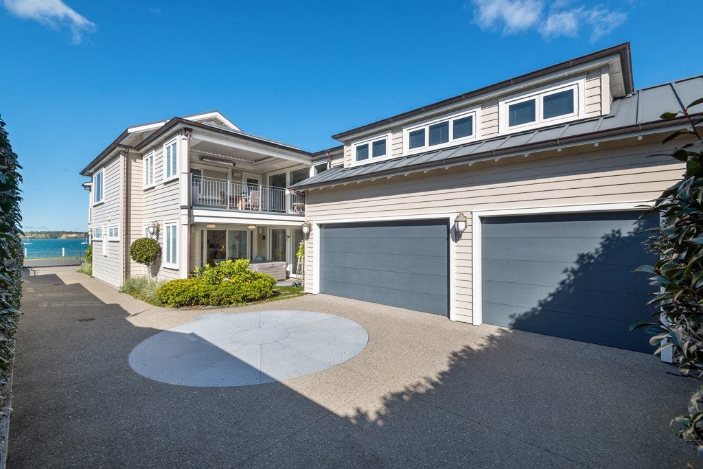 49 King Edward Parade, Devonport, North Shore City, Auckland - Carousel 2