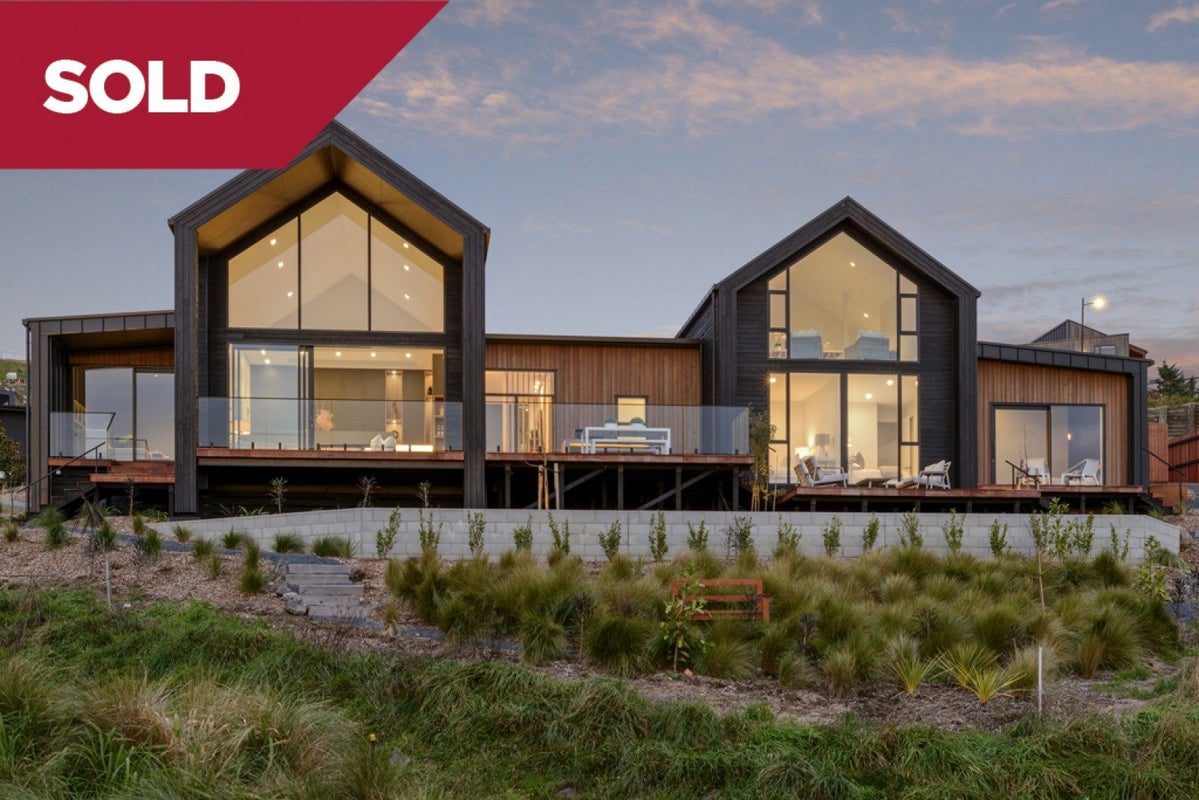 4 Redmund Spur Road, Kennedys Bush, Christchurch - Carousel 1