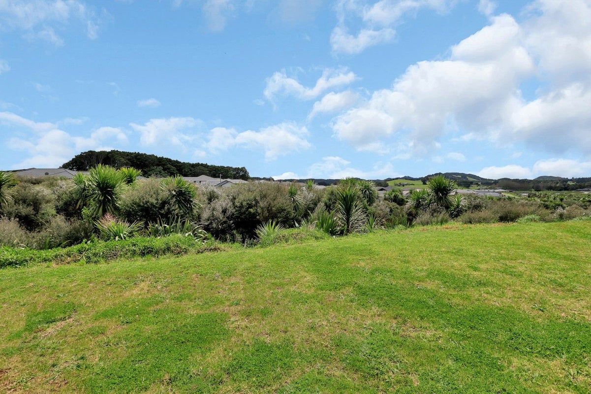 16 Okaihau Place, Tikipunga, Whangarei - Carousel 21