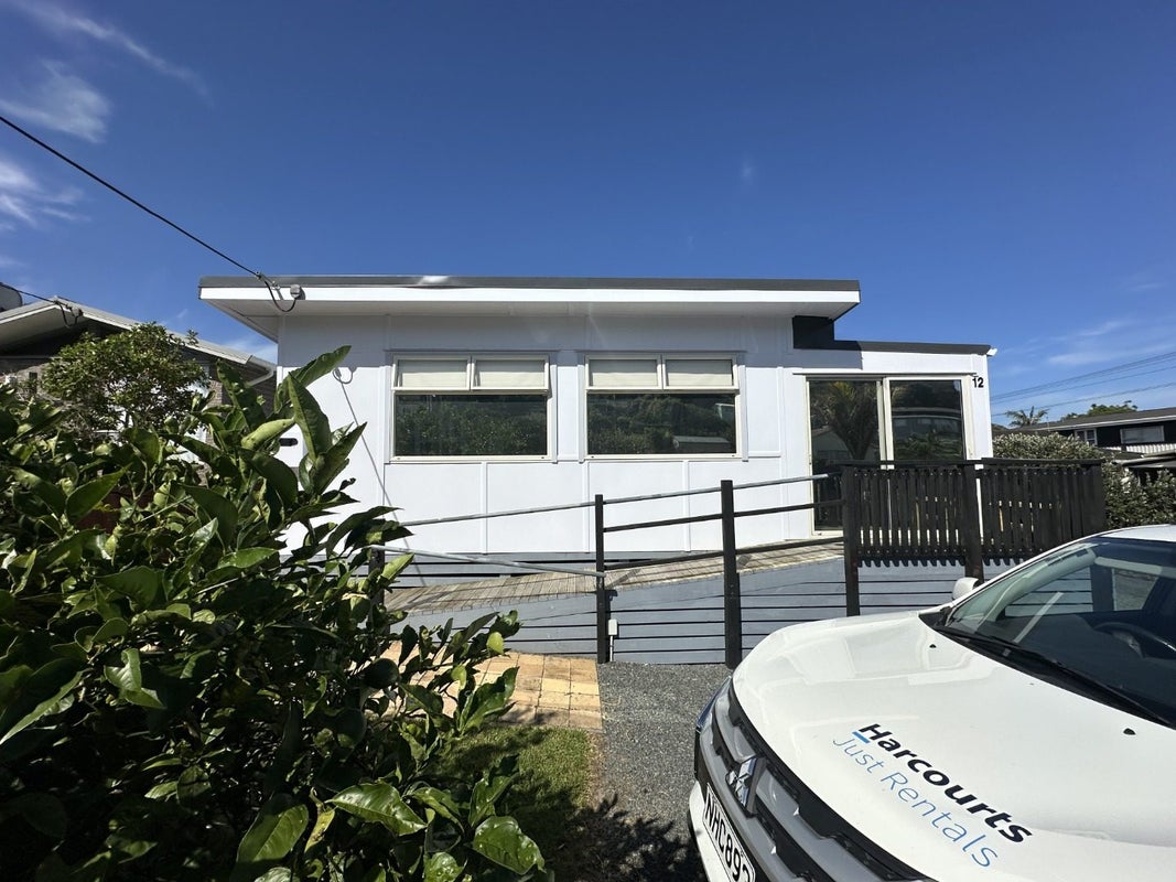 12 Shoebridge Crescent, Whangarei - Carousel 1