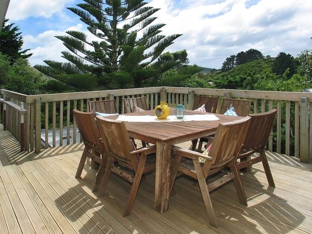 52 Mark Avenue, Paparangi, Wellington - Carousel 2