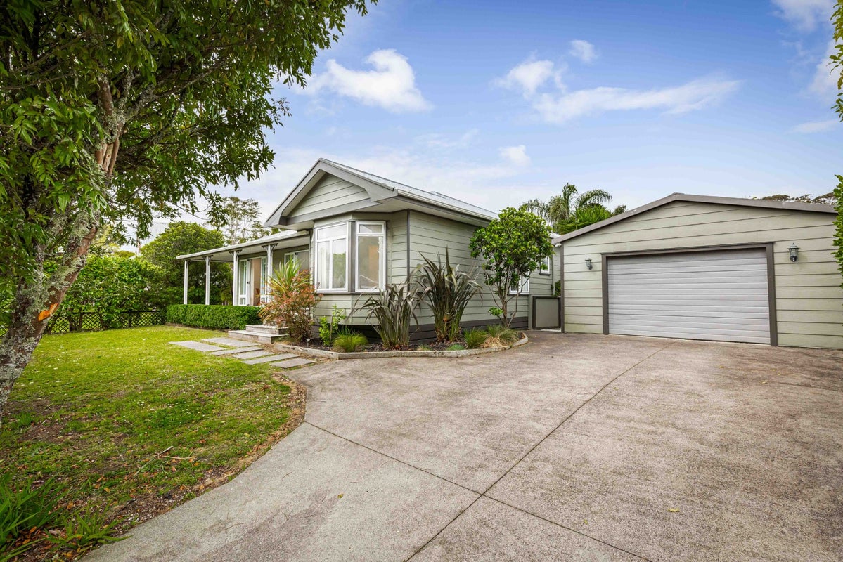 12 Rheingold Place, Huapai, Kumeu - Carousel 2