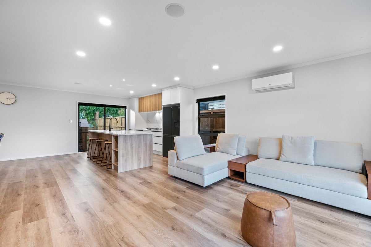 4 Raoriki Road, Pukekohe, Franklin, Auckland - Carousel 1