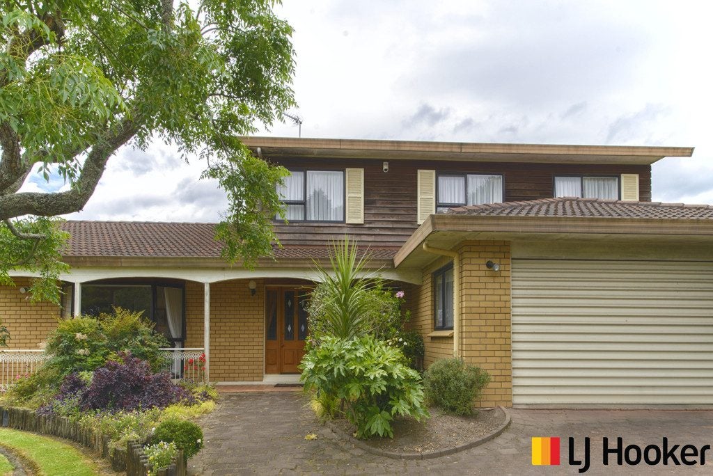10 Larkspur Court, The Gardens, Auckland - Carousel 1