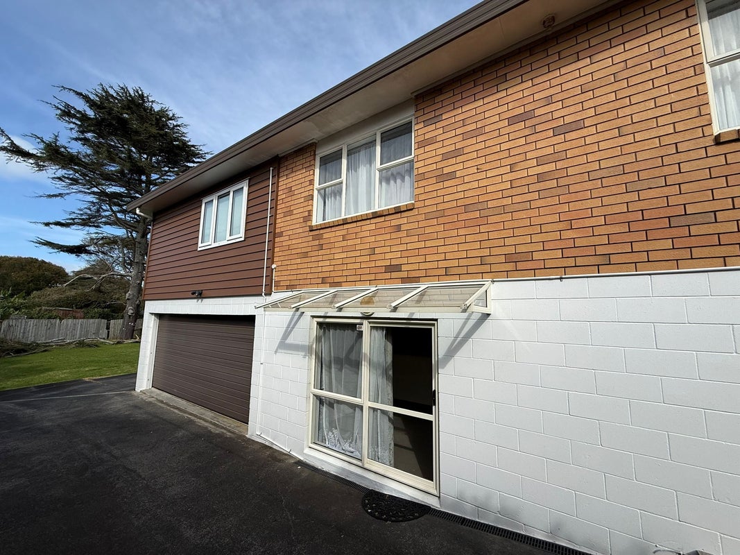 8 Rutland Road, Stanley Point, Auckland - Carousel 1
