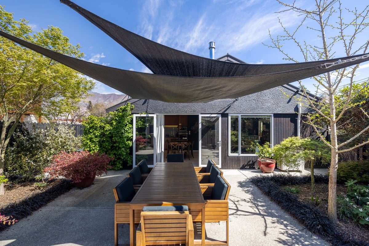1 Lindsay Place, Wanaka, Wanaka - Carousel 2