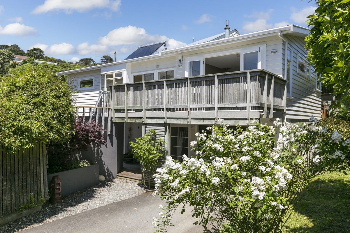 62A Colway Street, Ngaio, Wellington - Carousel 1