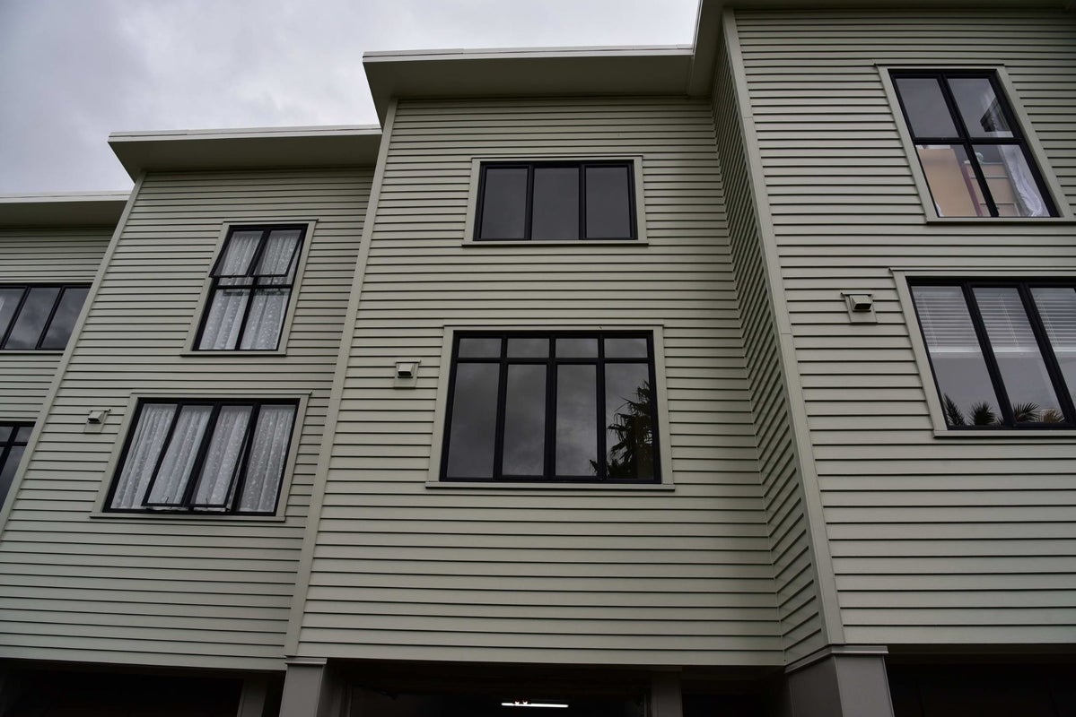 6/17 Lyon Avenue, St Lukes, Auckland - Carousel 1