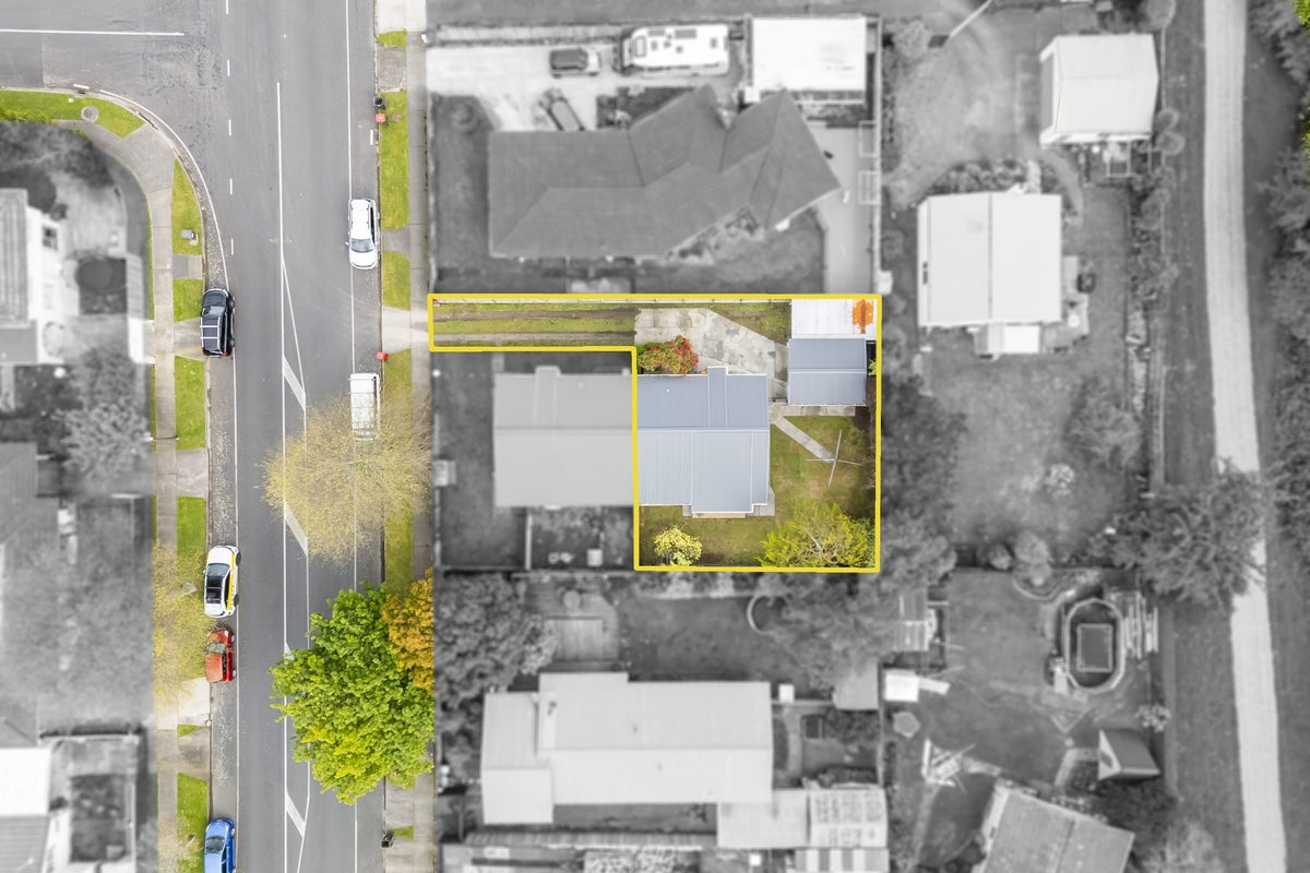 51B Gemstone Drive, Birchville, Upper Hutt - Carousel 23