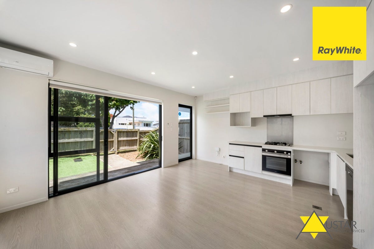 69A Astley Avenue, New Lynn, Auckland - Carousel 2