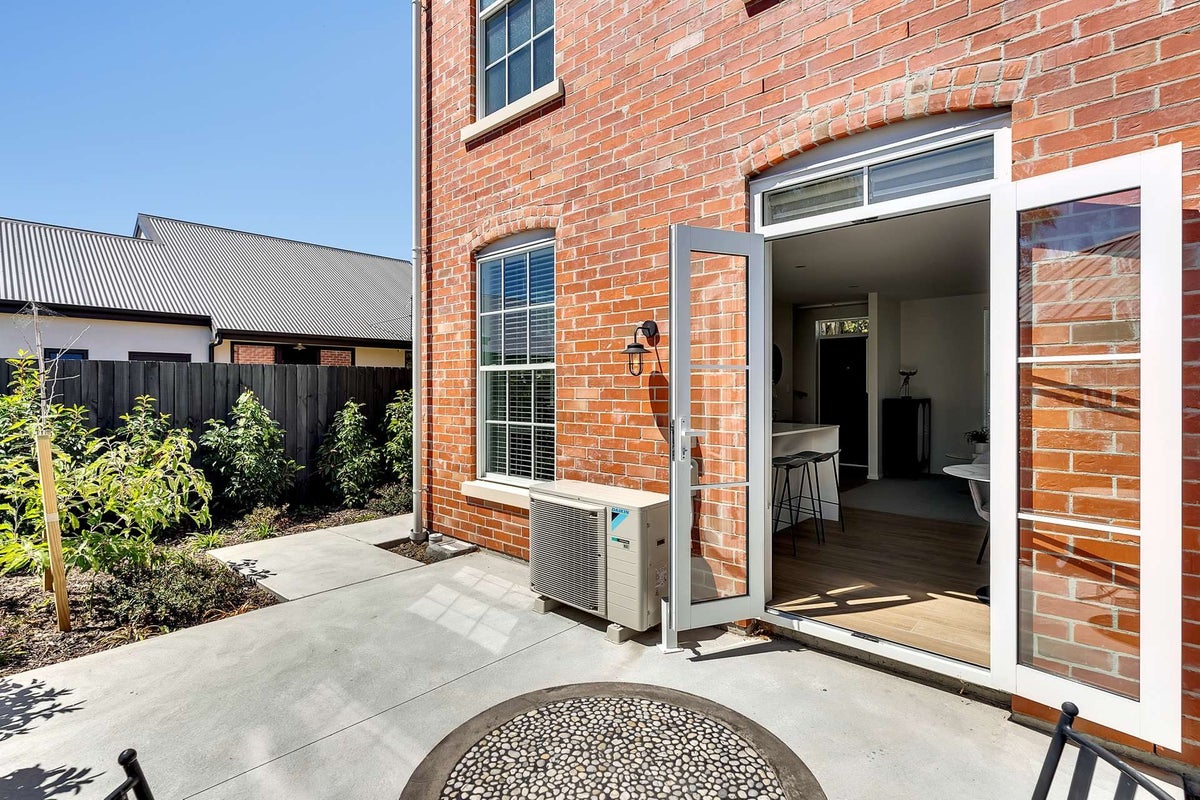 4/36 Allard Street, Edgeware, Christchurch - Carousel 1