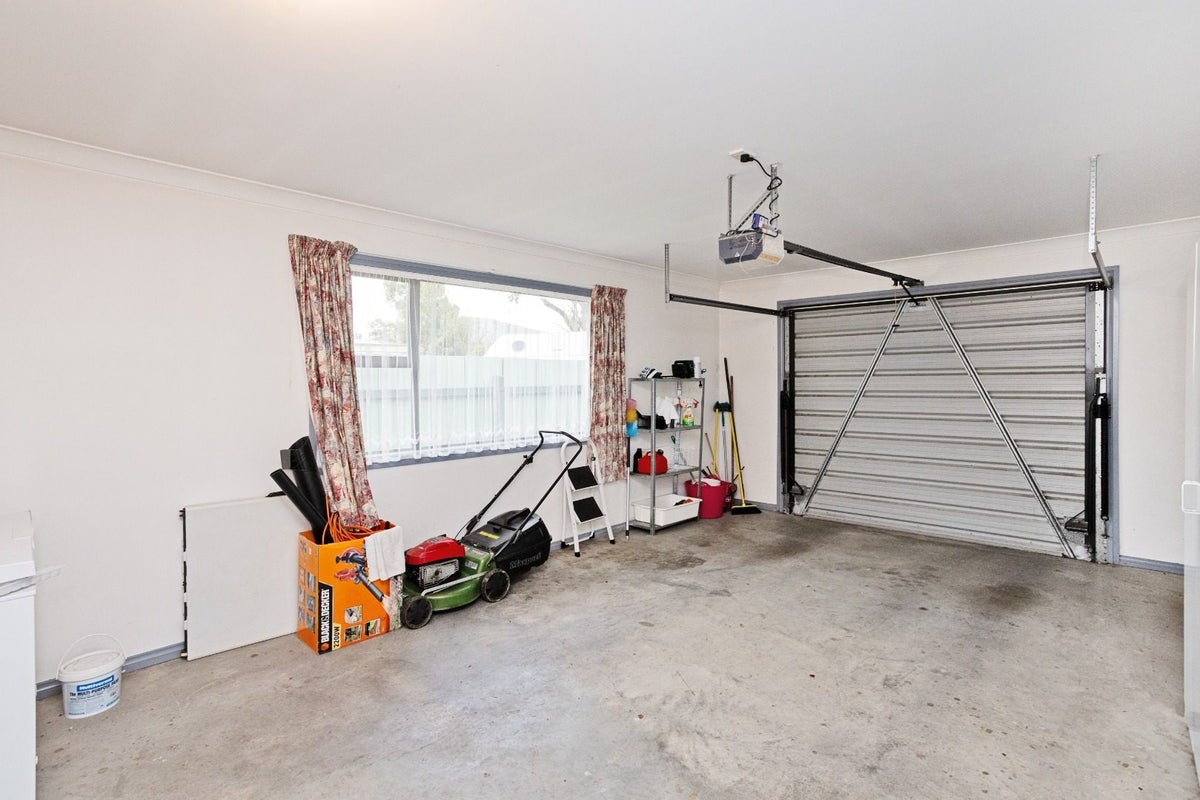 29 Hardy Street, Strathern, Invercargill - Carousel 13